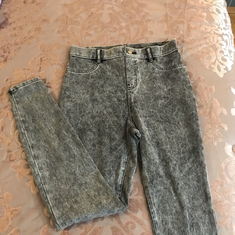 Stretchy gray and black faded jeans